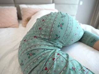 Девушки трахаются в трусиках